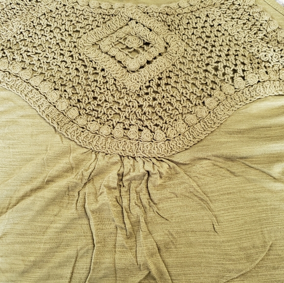 Embroidered Tank - Picture 5 of 6